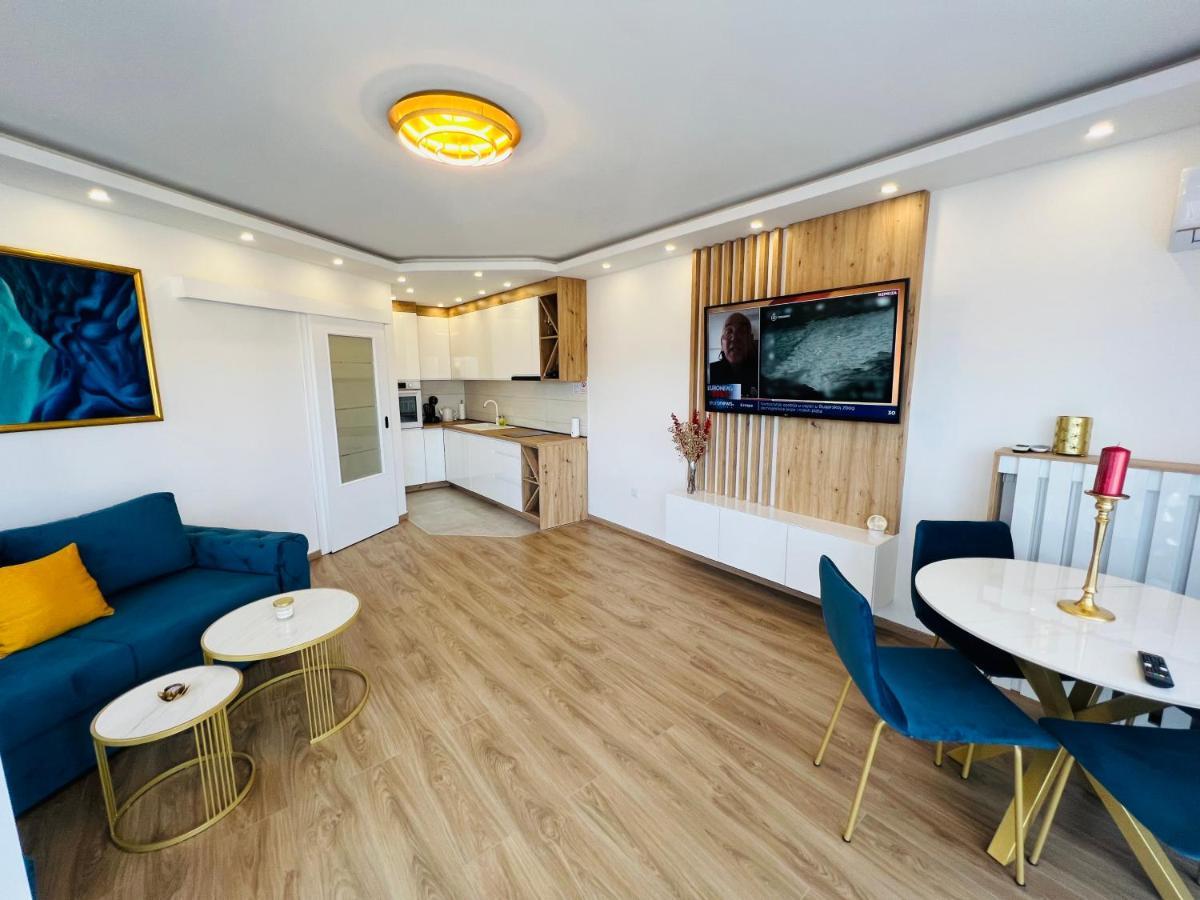 Grand Lux Apartment Doboj Eksteriør billede